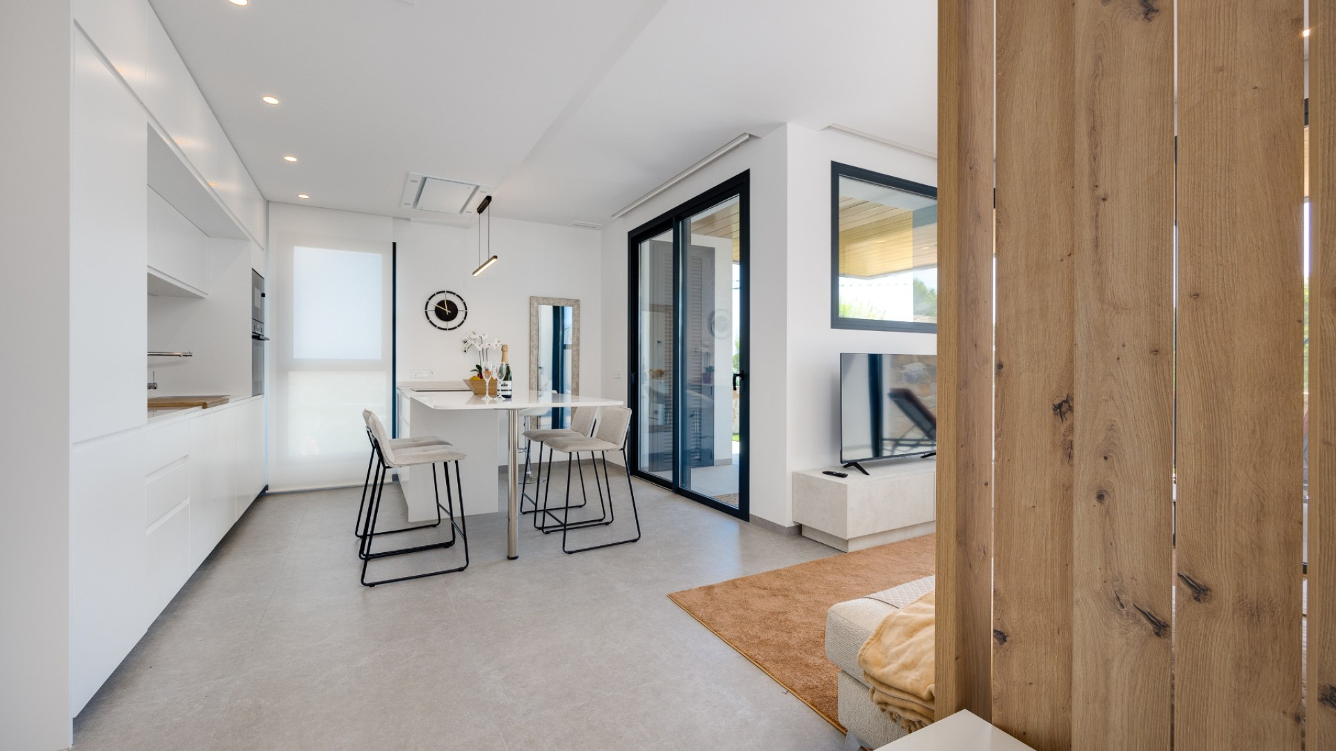 Resale - Apartment - Las Colinas Golf Resort