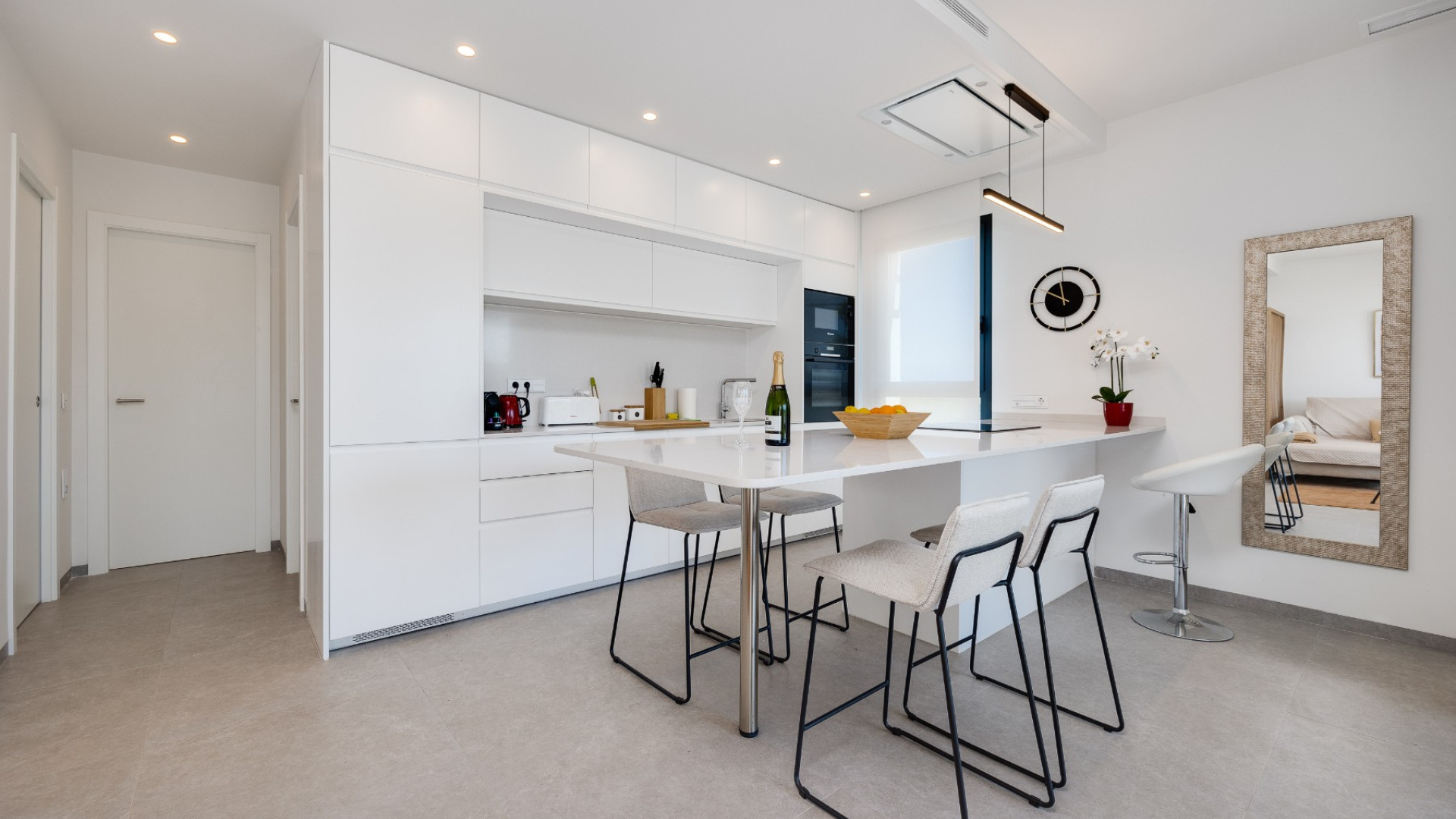 Resale - Apartment - Las Colinas Golf Resort