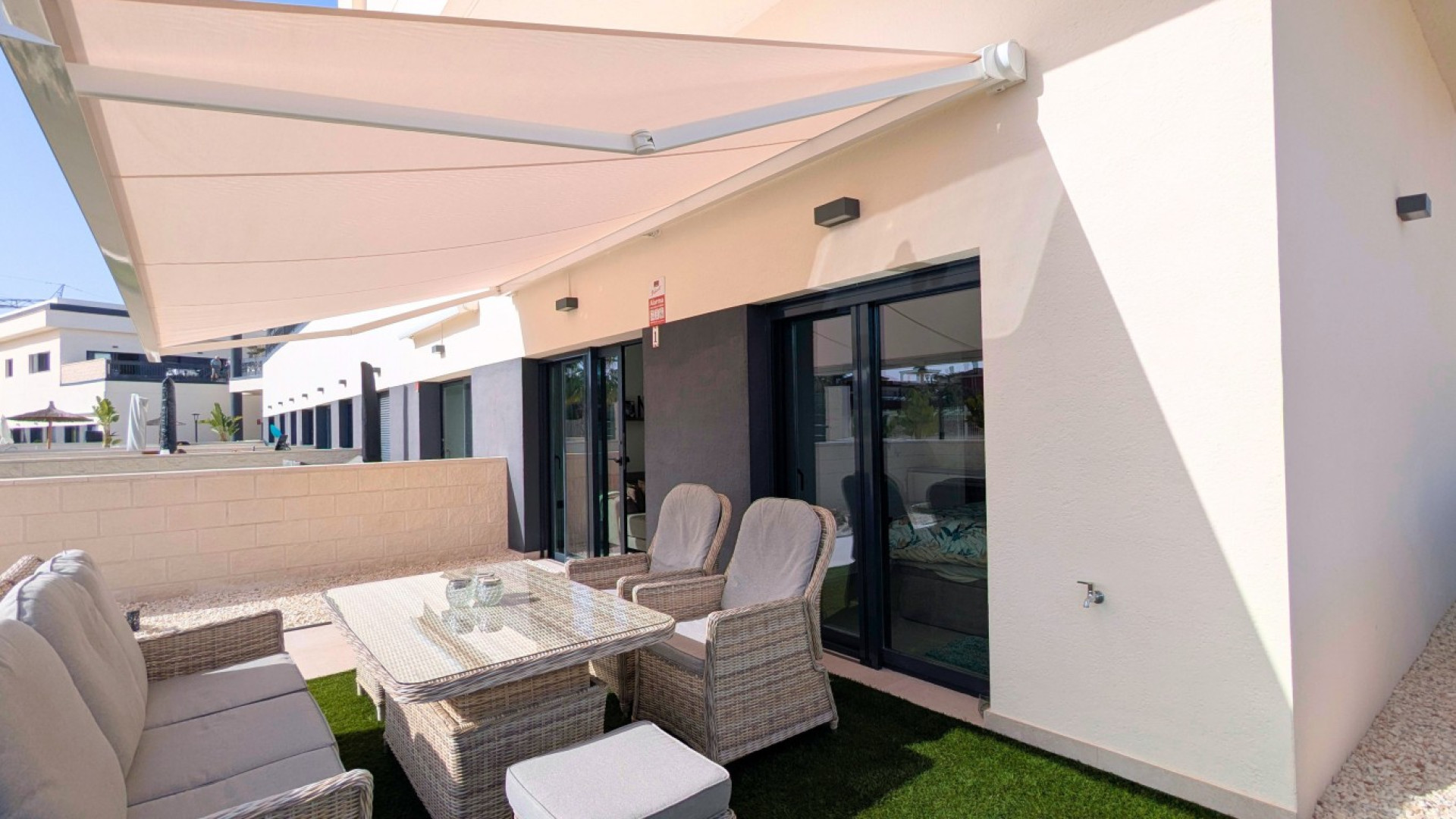 Resale - Apartment - Lo Crispin