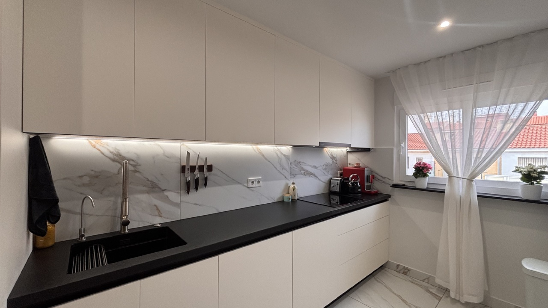 Resale - Apartment - Lo Pagan