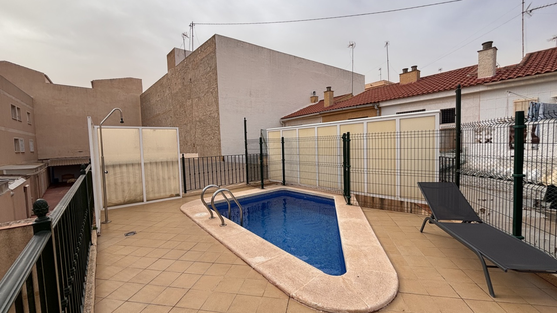 Resale - Apartment - Lo Pagan