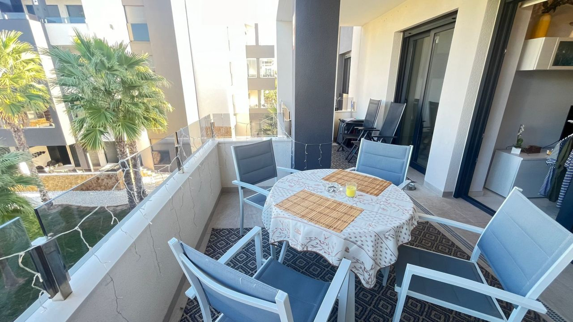 Resale - Apartment - Los Altos