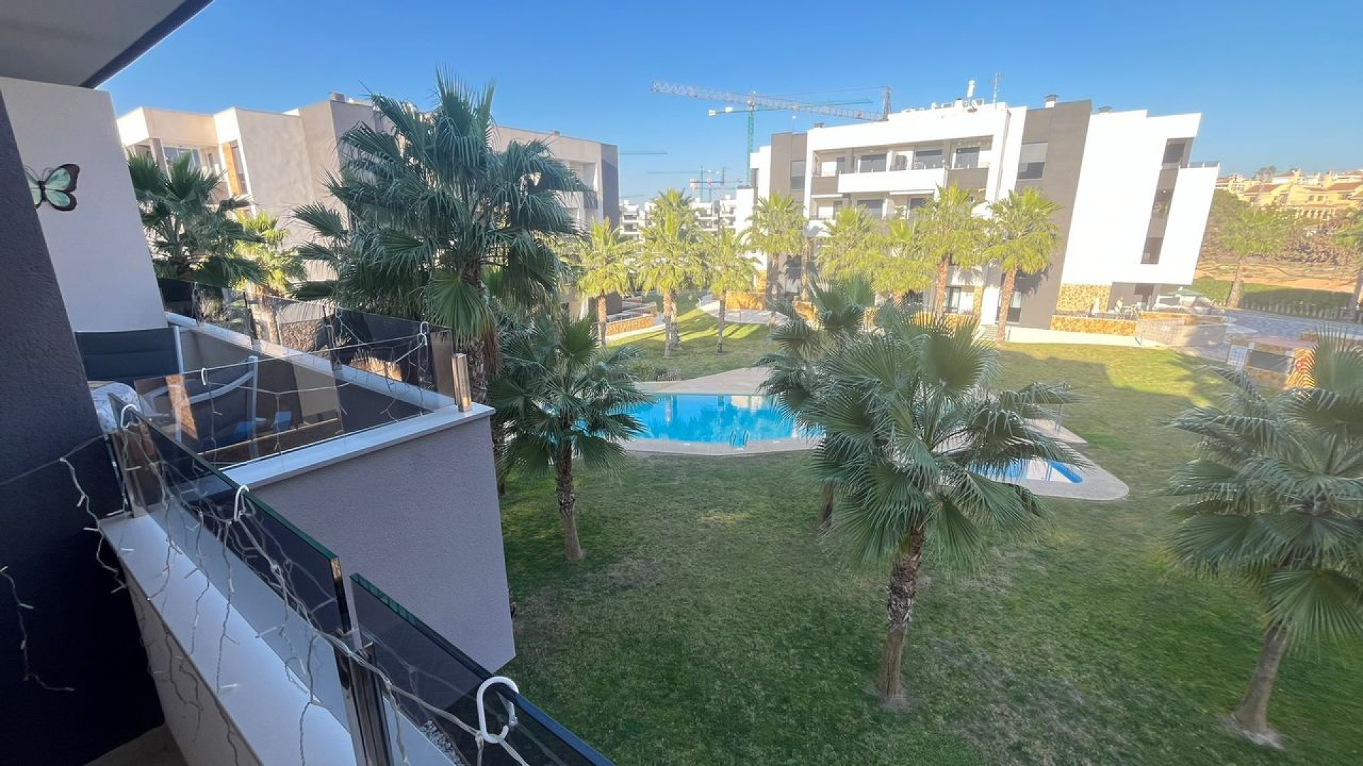 Resale - Apartment - Los Altos