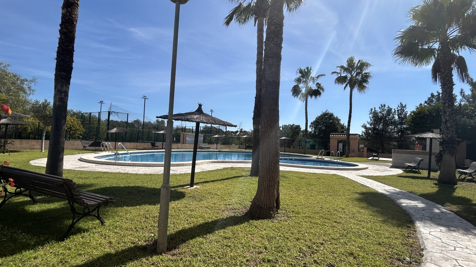 Resale - Apartment - Los Altos