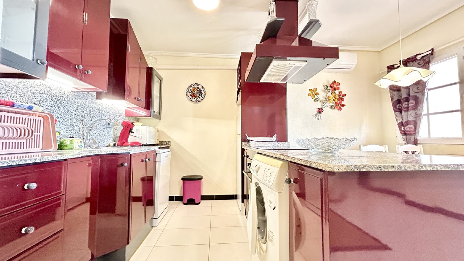 Resale - Apartment - Los Altos