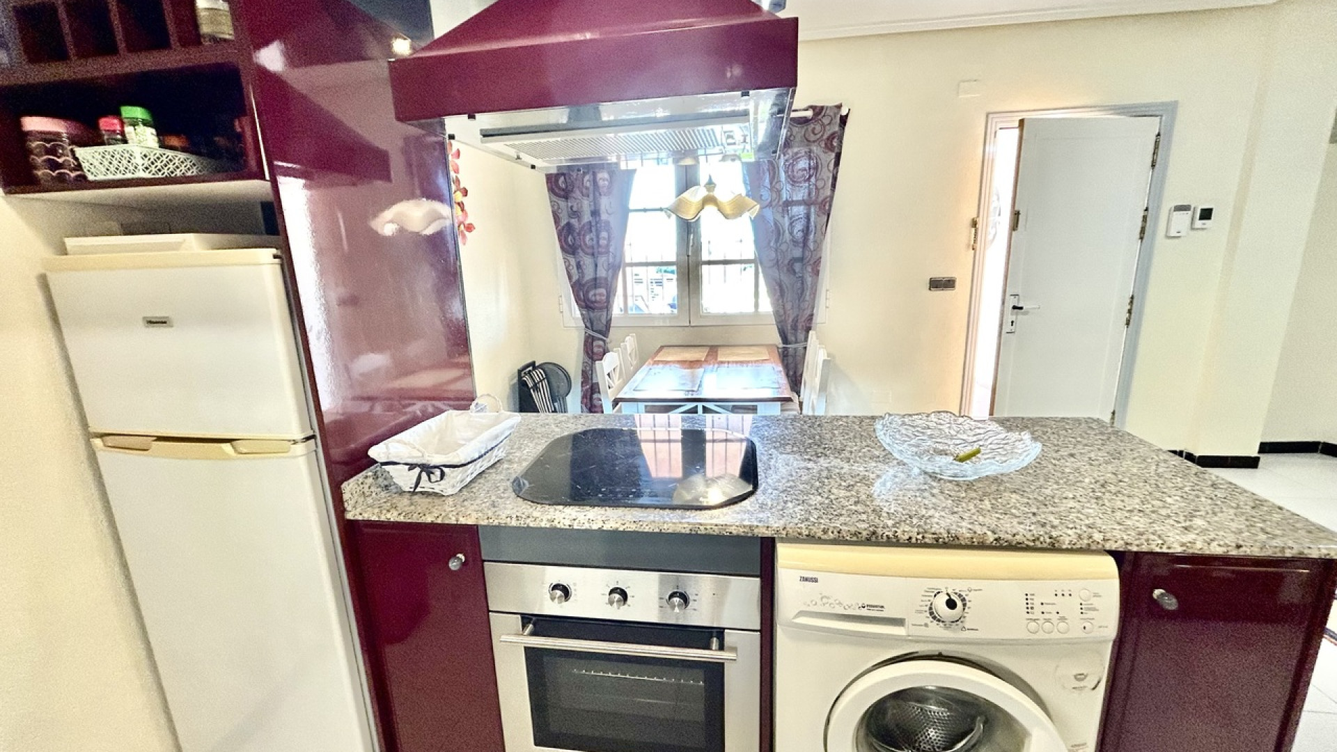 Resale - Apartment - Los Altos