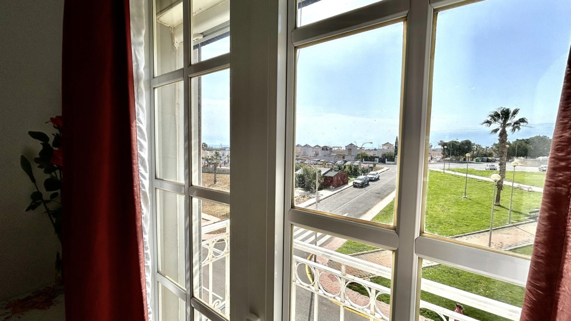 Resale - Apartment - Los Altos
