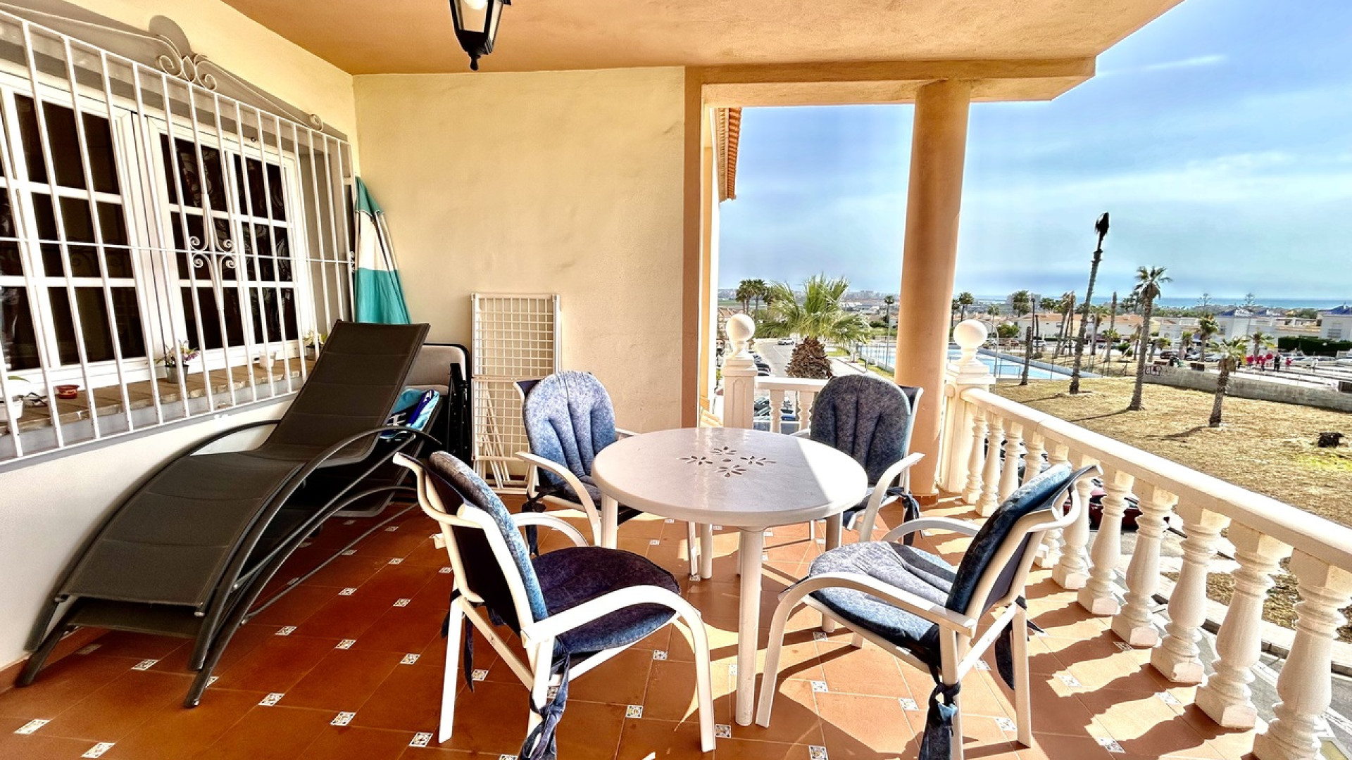 Resale - Apartment - Los Altos