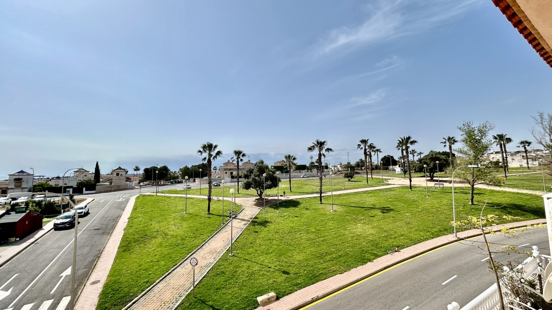 Resale - Apartment - Los Altos