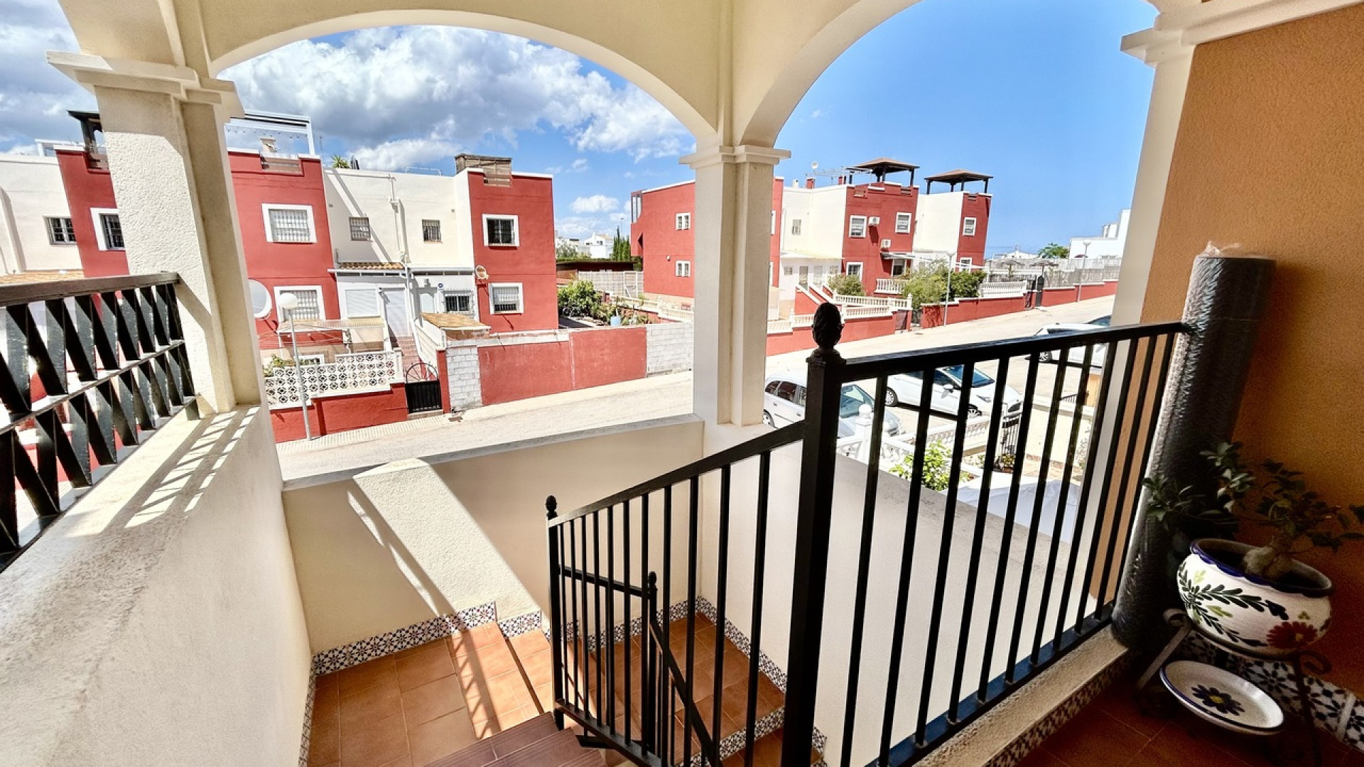 Resale - Apartment - Los Altos