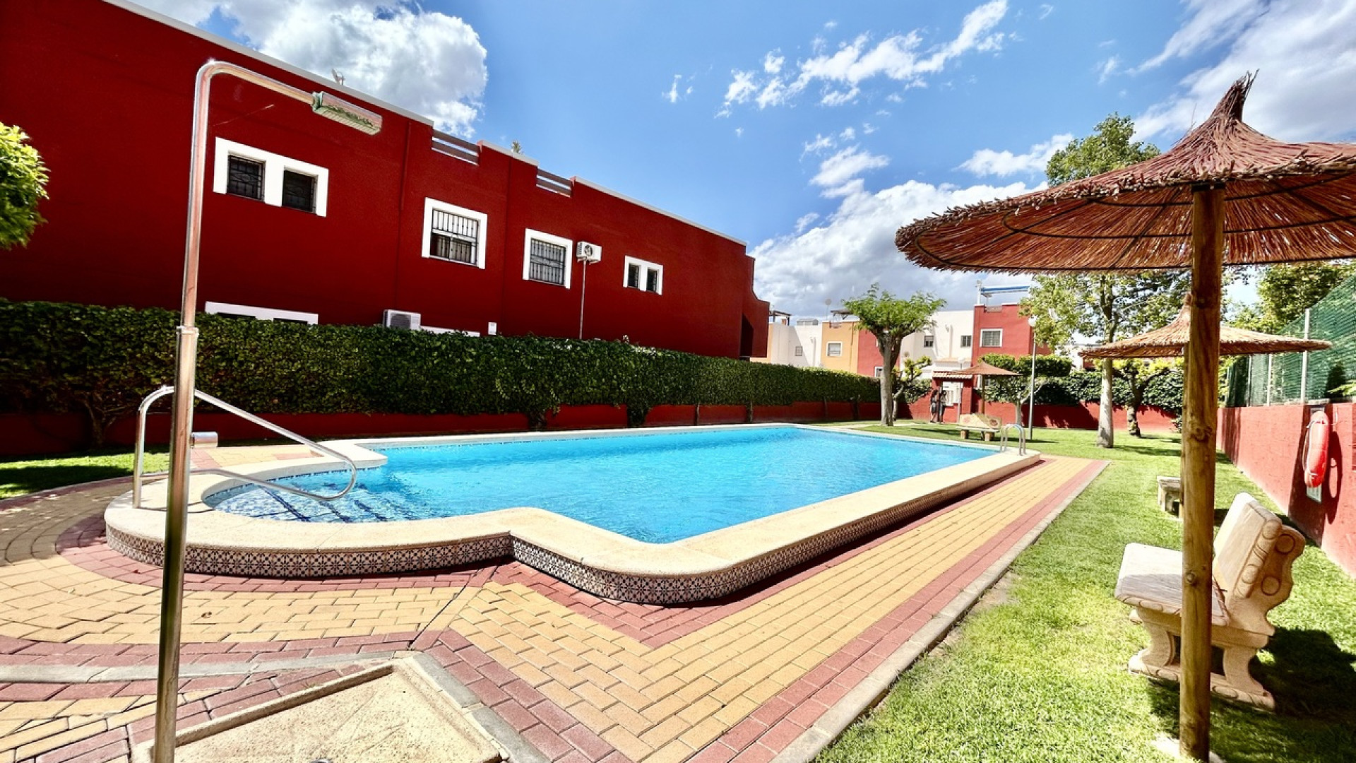 Resale - Apartment - Los Altos