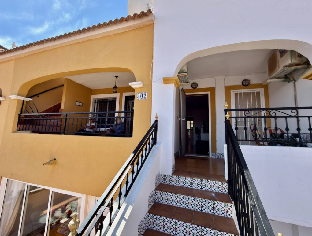 Resale - Apartment - Los Montesinos - La Herrada