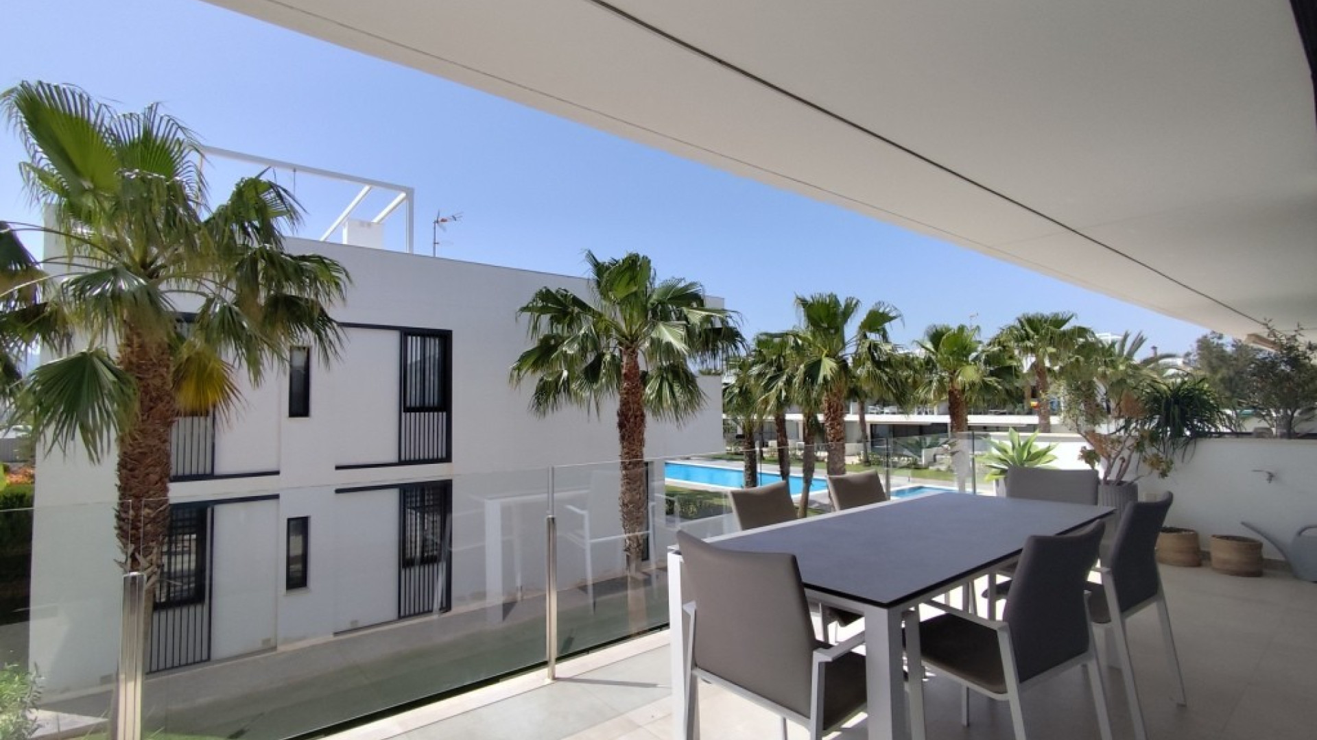 Resale - Apartment - Mar de Cristal