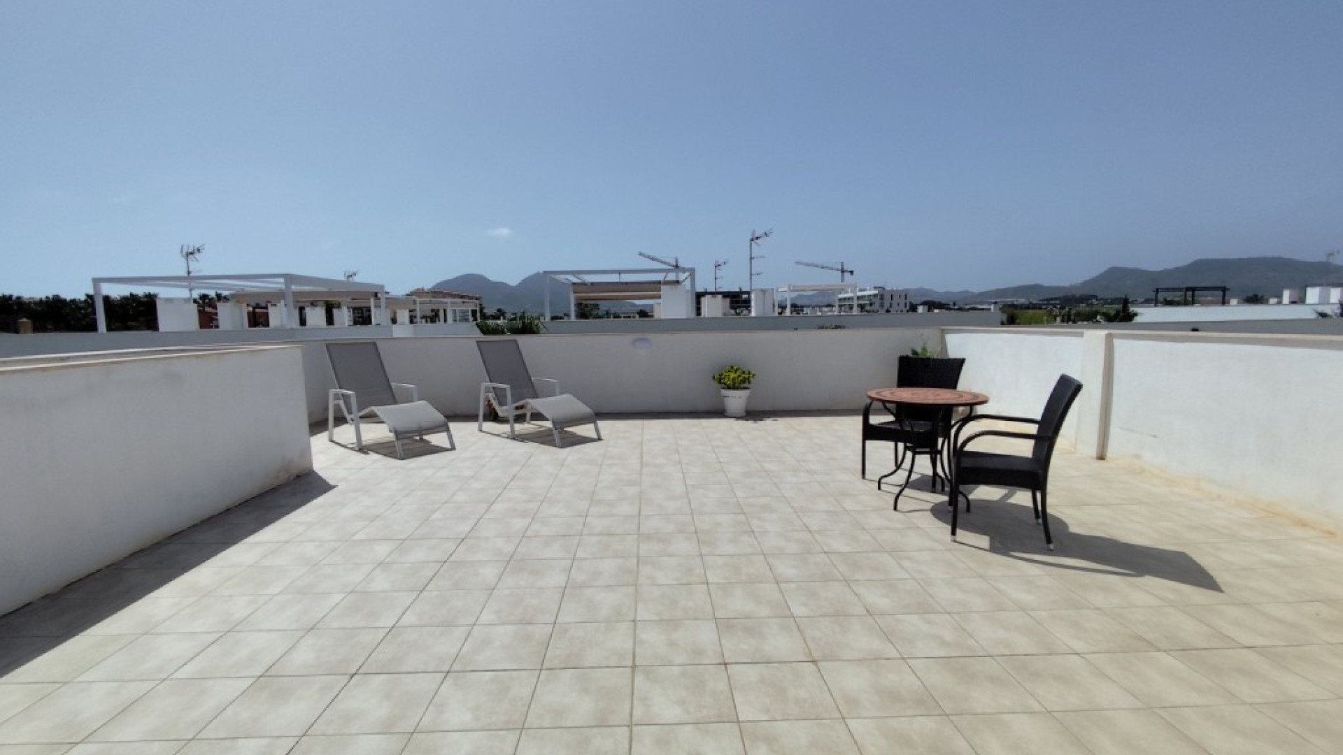 Resale - Apartment - Mar de Cristal