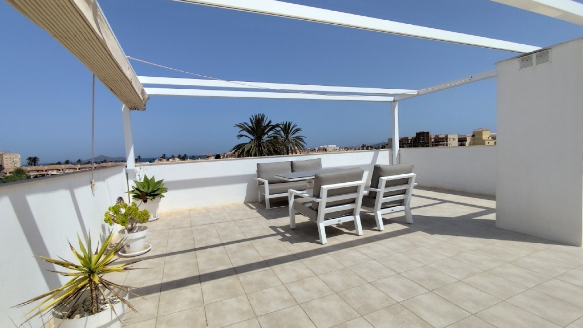 Resale - Apartment - Mar de Cristal