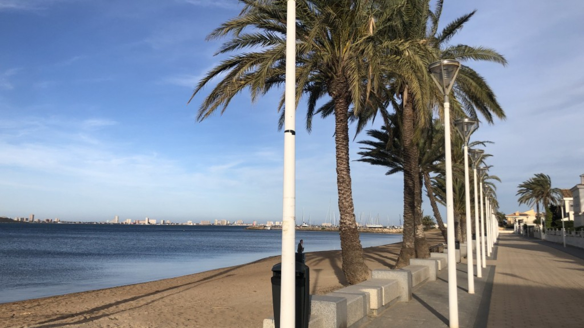 Resale - Apartment - Mar de Cristal