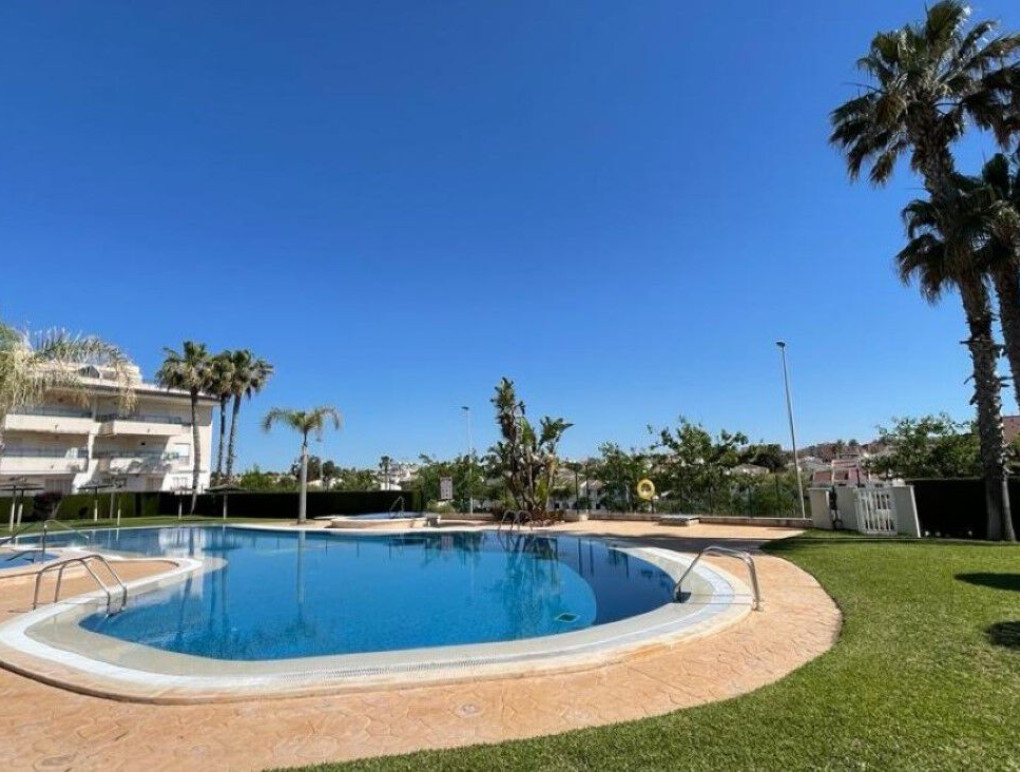 Resale - Apartment - Mil Palmerales - Mil Palmeras