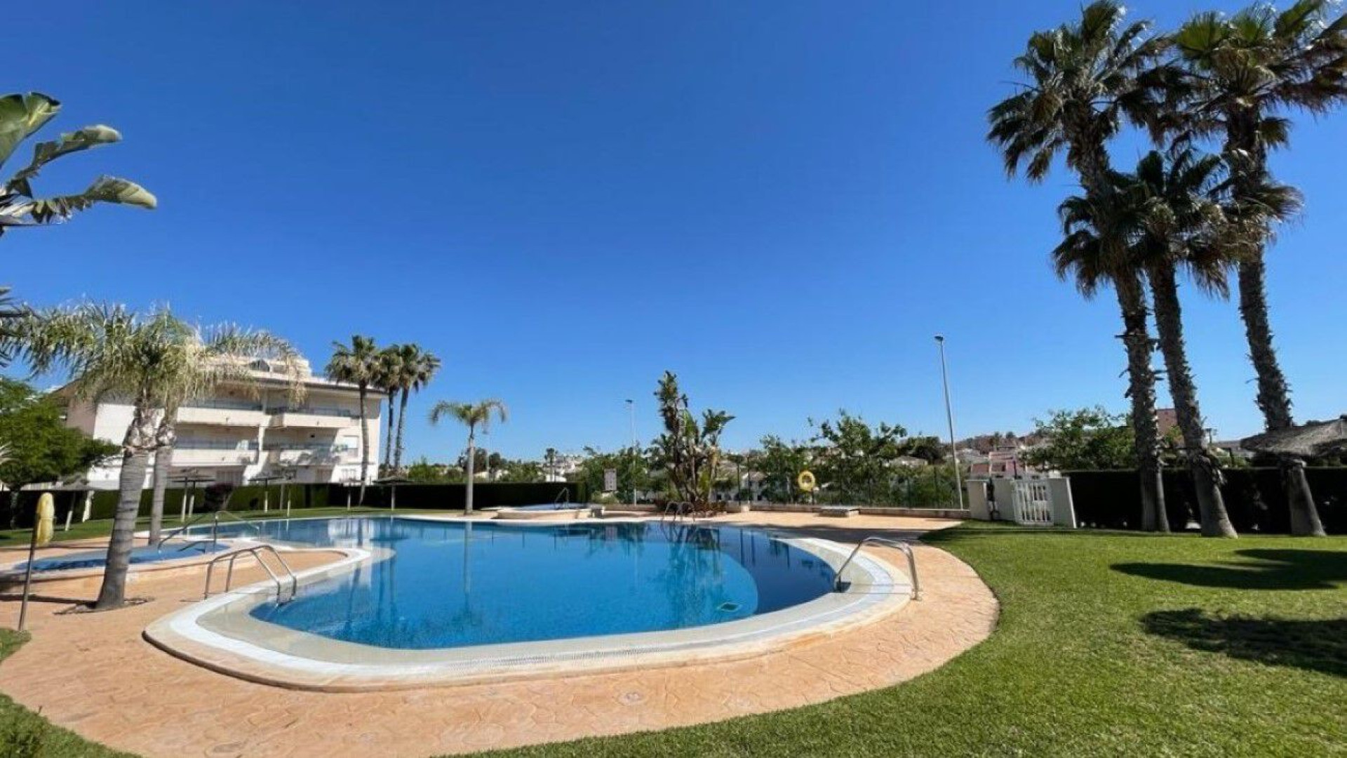 Resale - Apartment - Mil Palmerales - Mil Palmeras