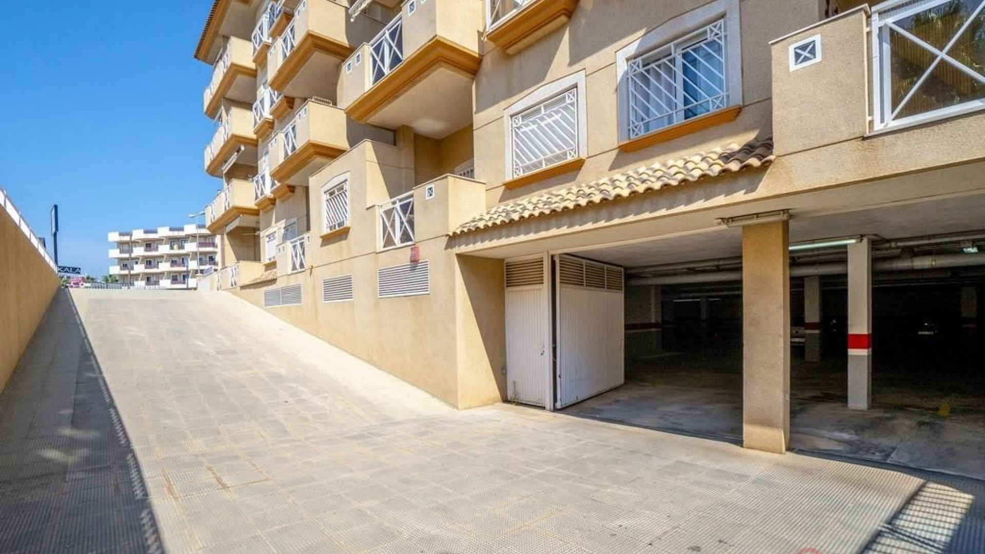 Resale - Apartment - Orihuela Costa - Cabo Roig