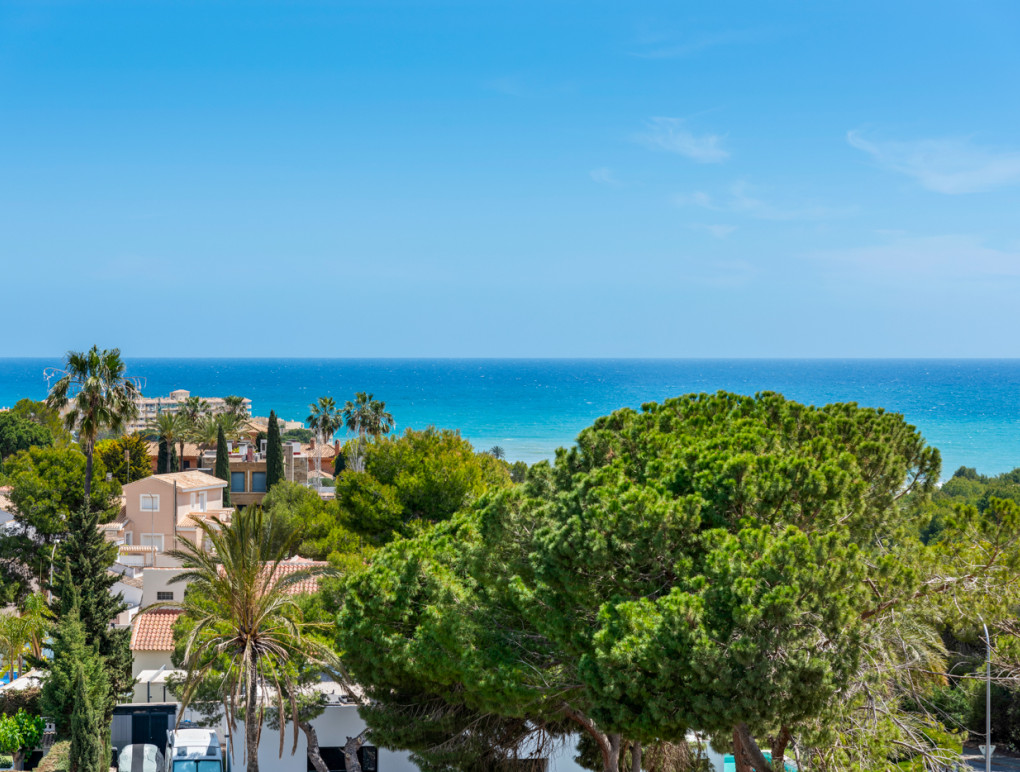 Resale - Apartment - Orihuela Costa - Campoamor