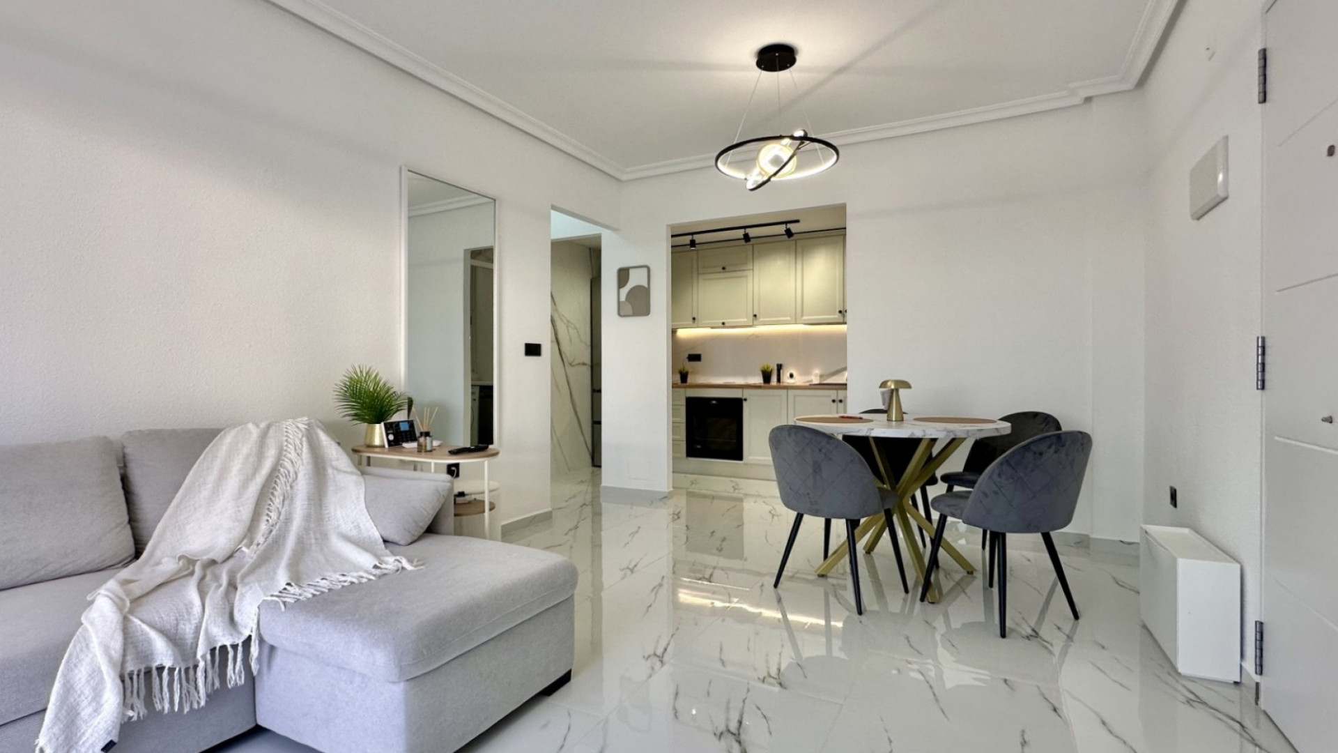 Resale - Apartment - Orihuela Costa - Playa Flamenca