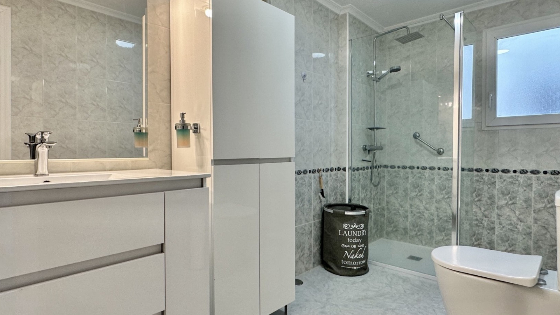 Resale - Apartment - Orihuela Costa - Playa Flamenca