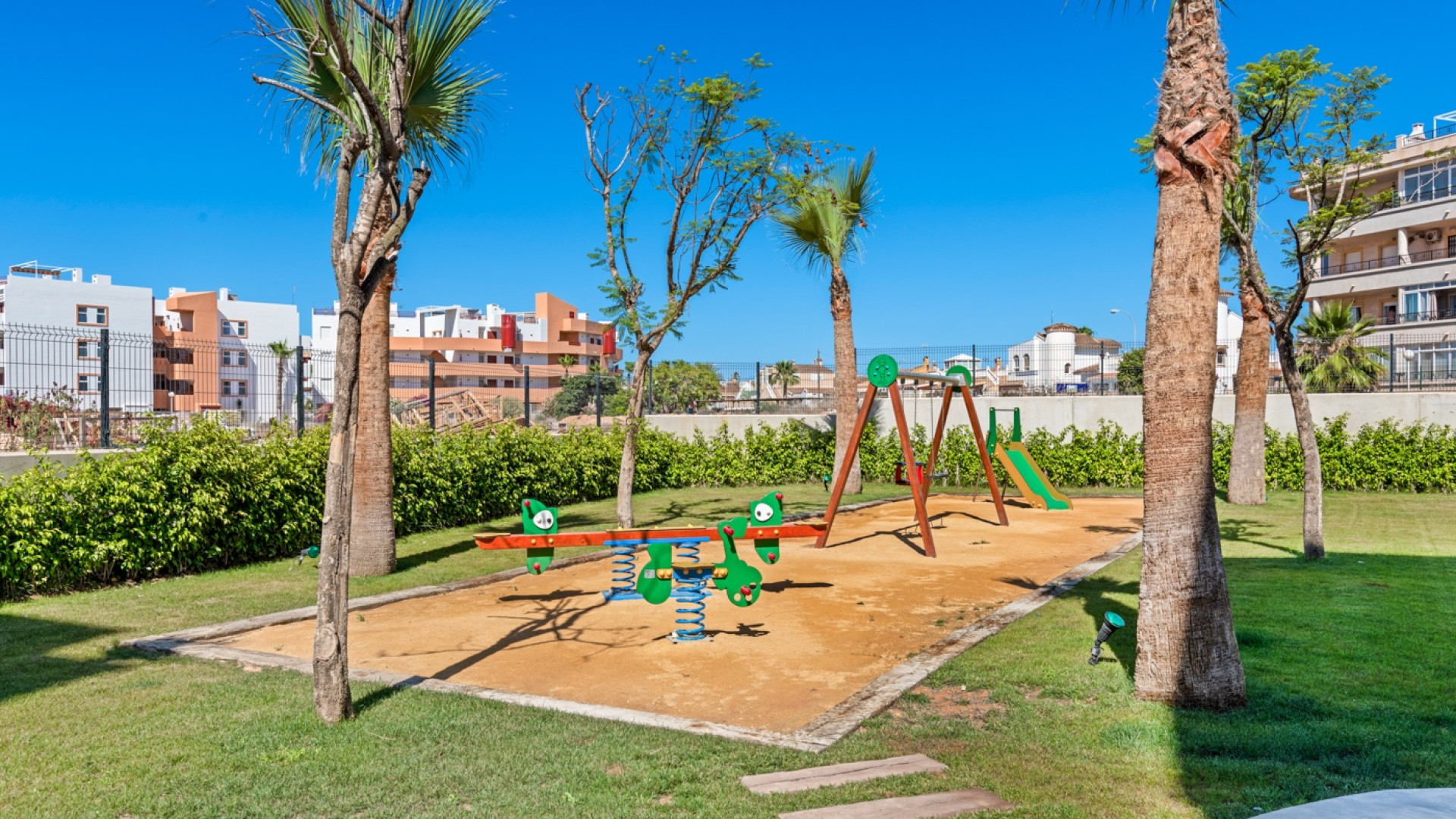 Resale - Apartment - Orihuela Costa - Playa Flamenca