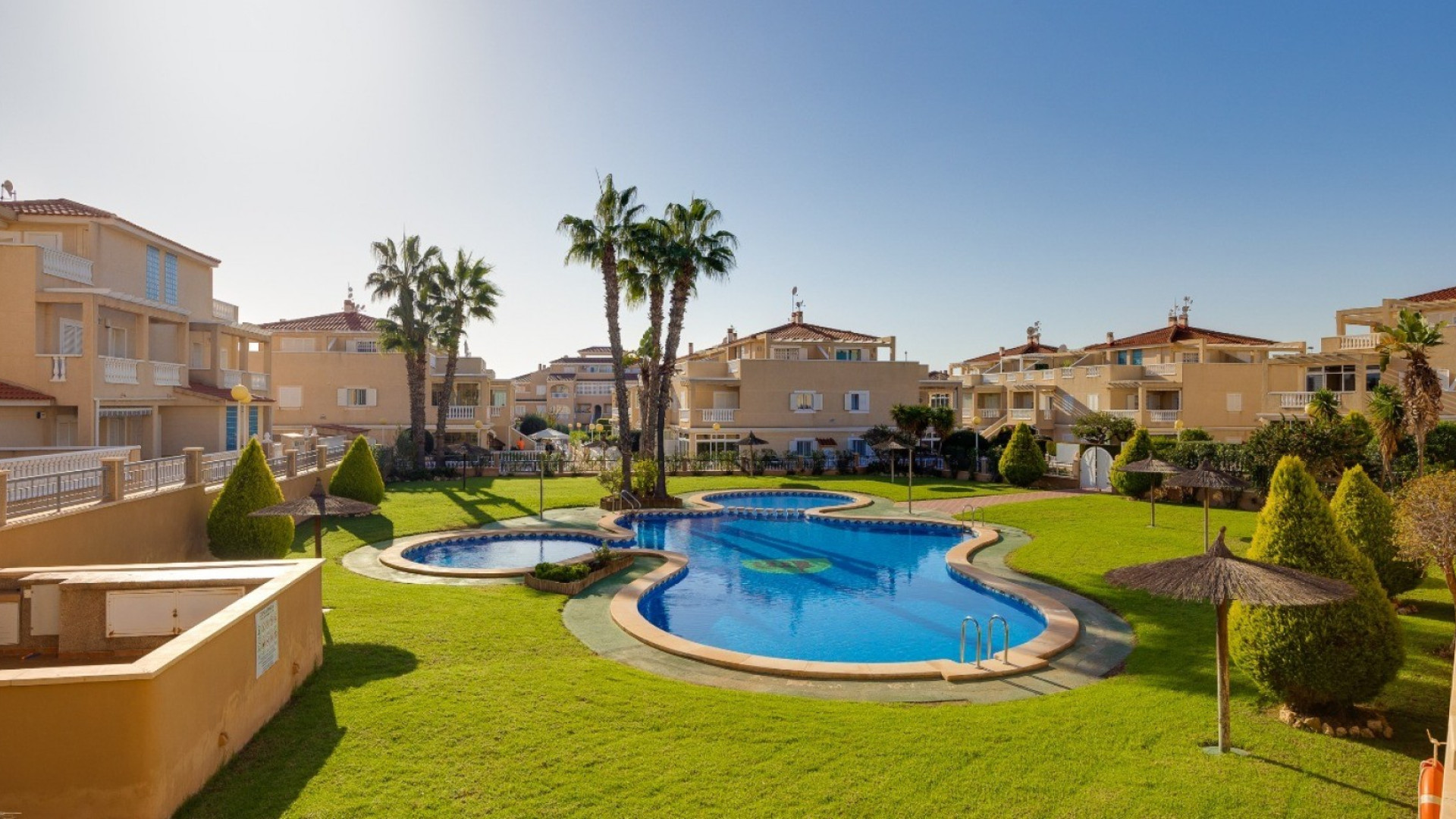 Resale - Apartment - Orihuela Costa - Playa Flamenca