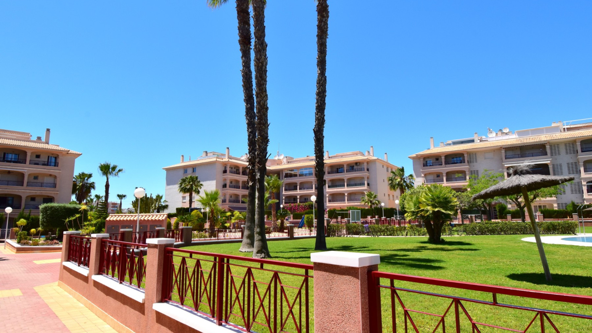 Resale - Apartment - Orihuela Costa - Playa Flamenca
