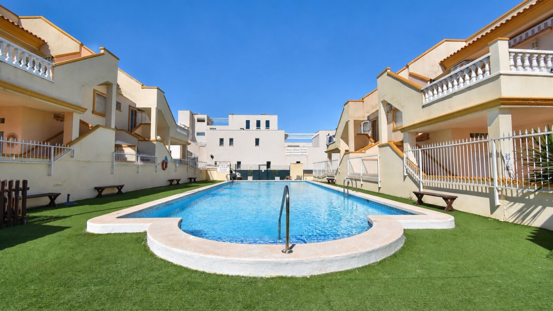 Resale - Apartment - Orihuela Costa - Playa Flamenca