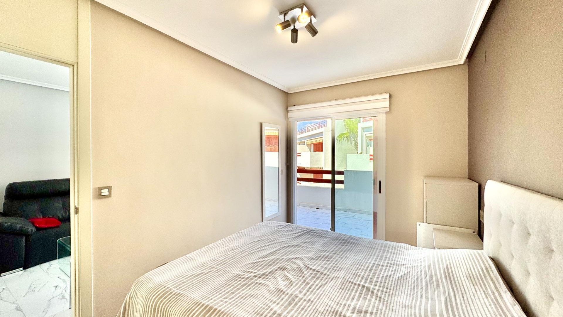 Resale - Apartment - Orihuela Costa - Punta Prima