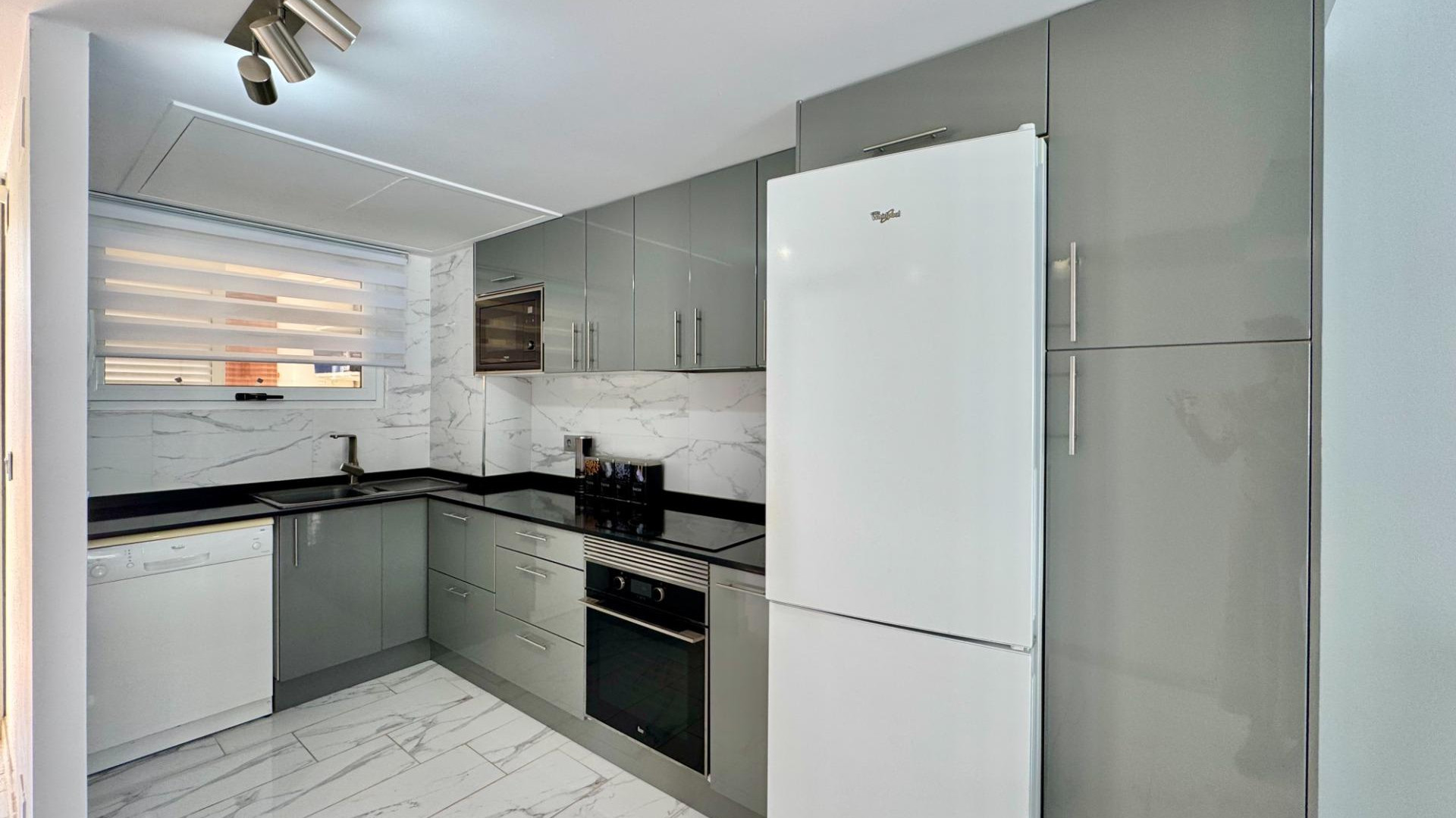 Resale - Apartment - Orihuela Costa - Punta Prima