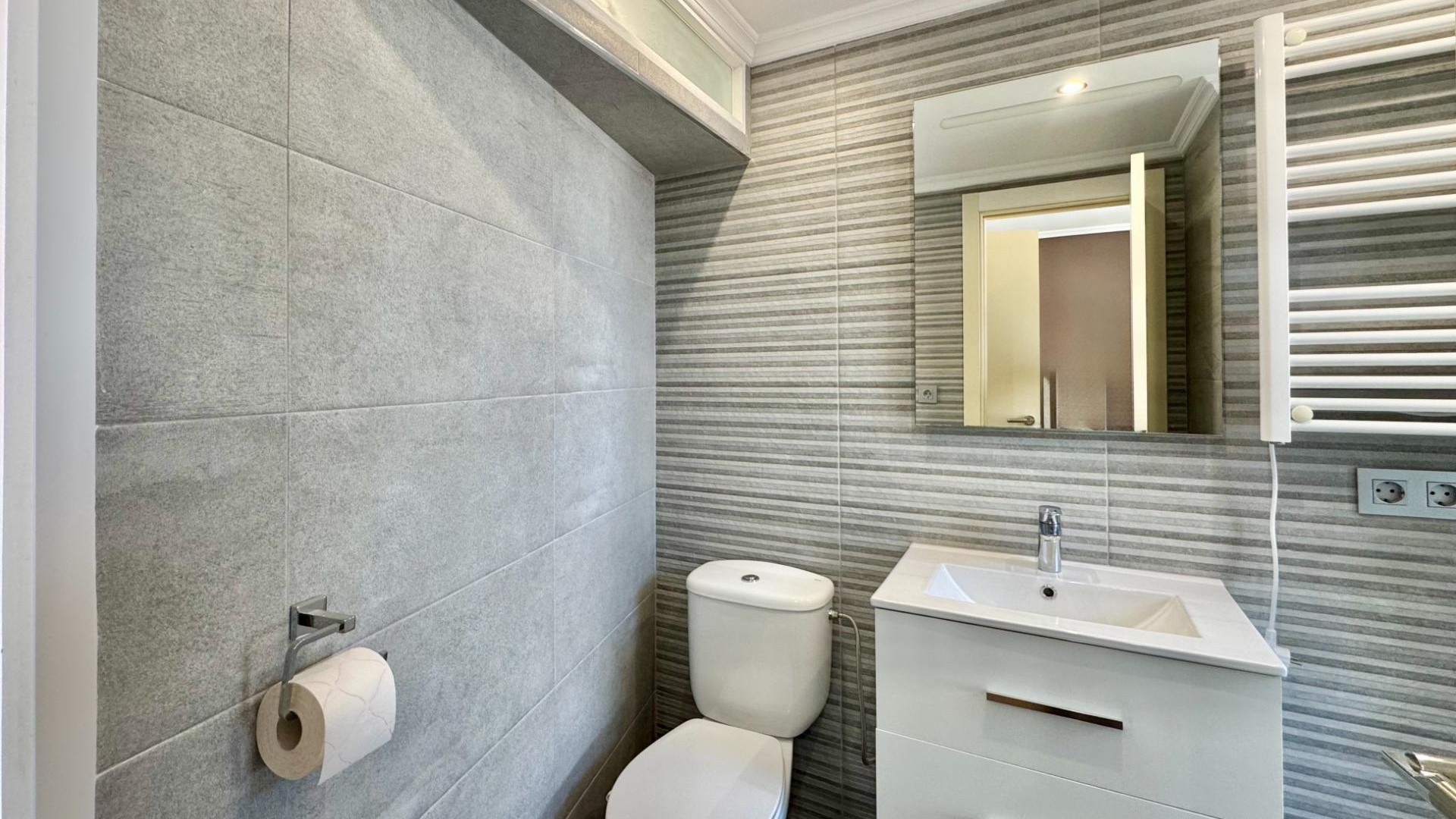 Resale - Apartment - Orihuela Costa - Punta Prima