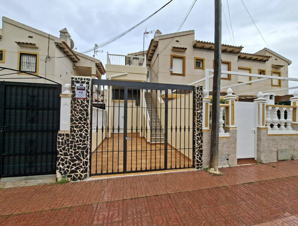 Resale - Apartment - Orihuela Costa - Punta Prima