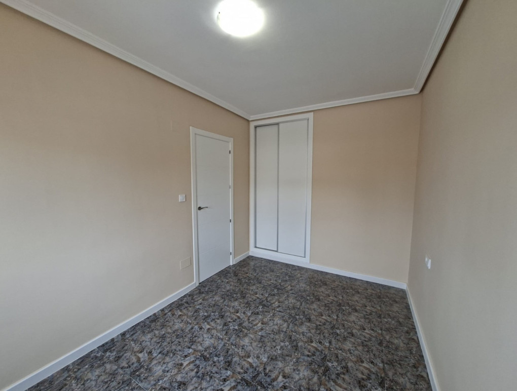 Resale - Apartment - Orihuela Costa - Punta Prima