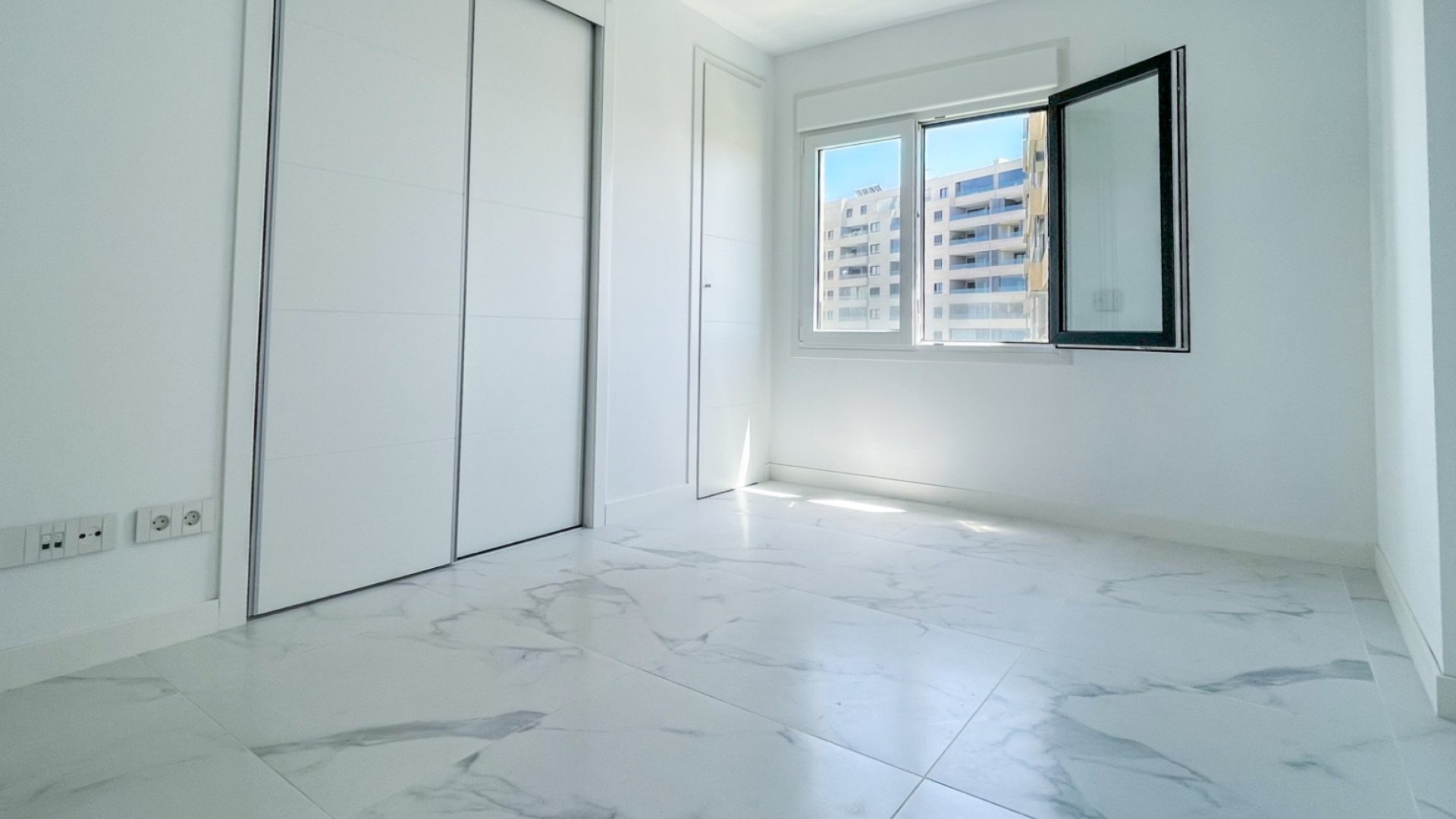 Resale - Apartment - Orihuela Costa - Punta Prima