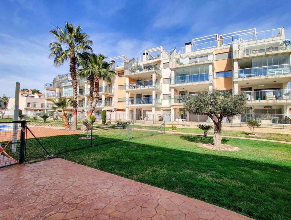 Resale - Apartment - Orihuela Costa - Villamartin