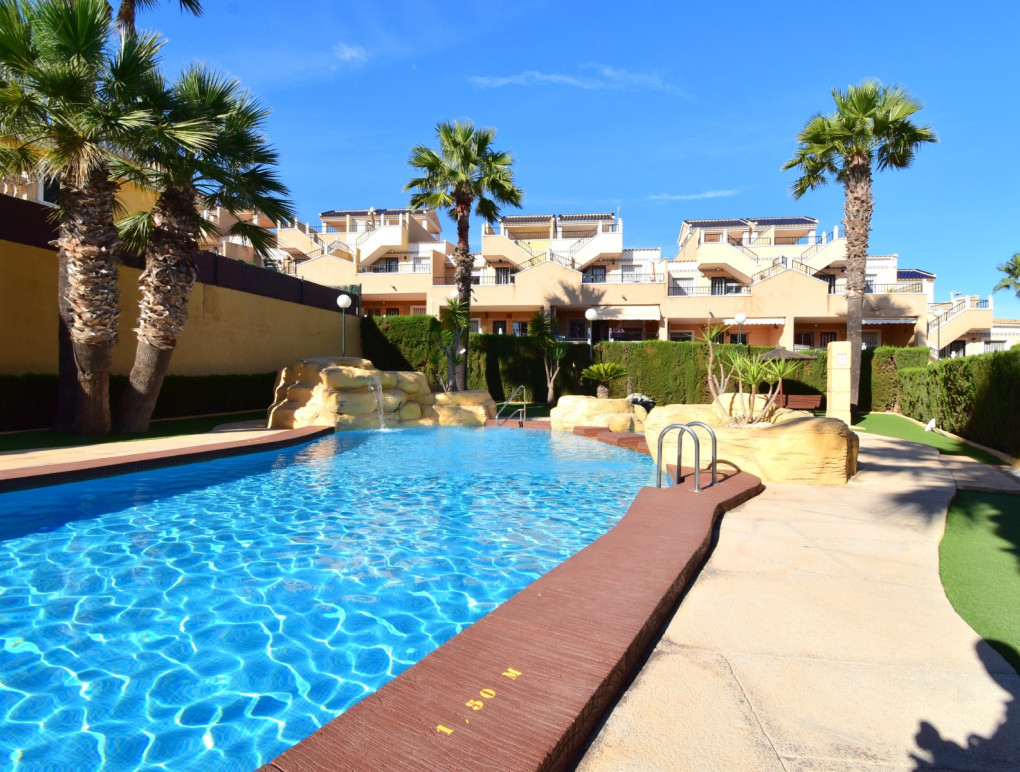 Resale - Apartment - Orihuela Costa - Villamartin