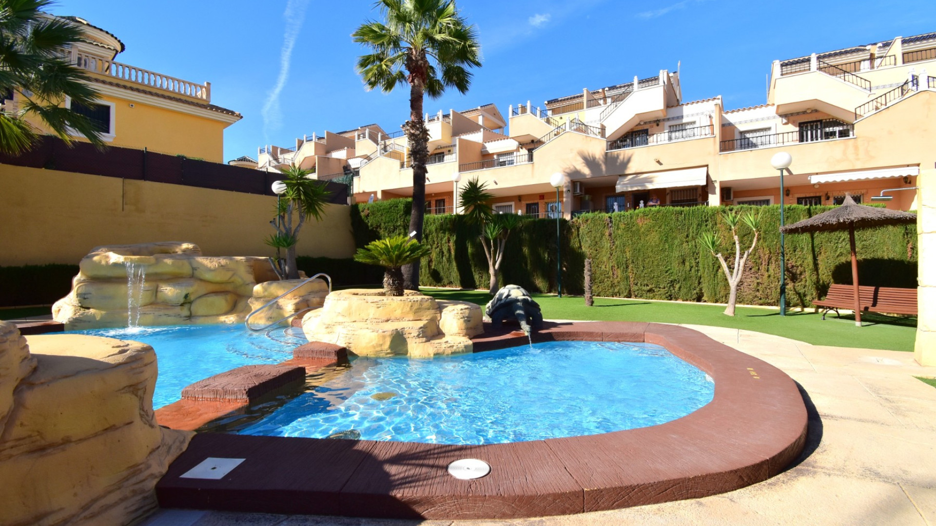 Resale - Apartment - Orihuela Costa - Villamartin