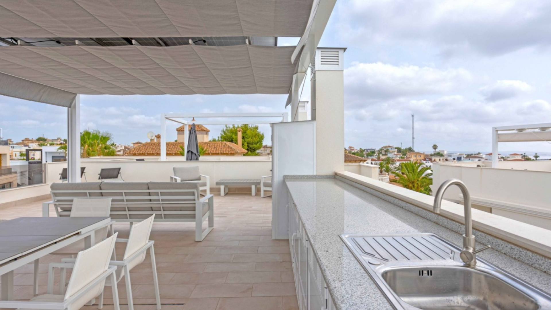 Resale - Apartment - Orihuela Costa - Villamartin