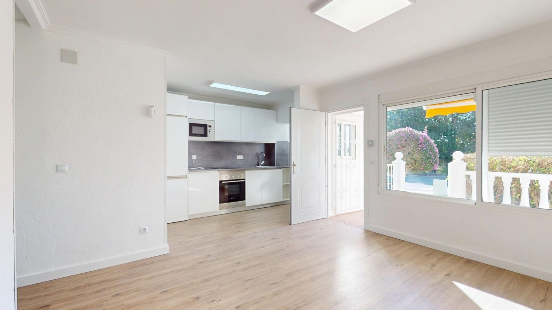 Resale - Apartment - Orihuela Costa - Villamartin