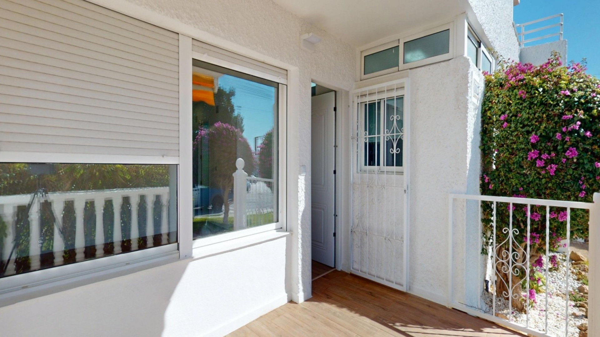 Resale - Apartment - Orihuela Costa - Villamartin