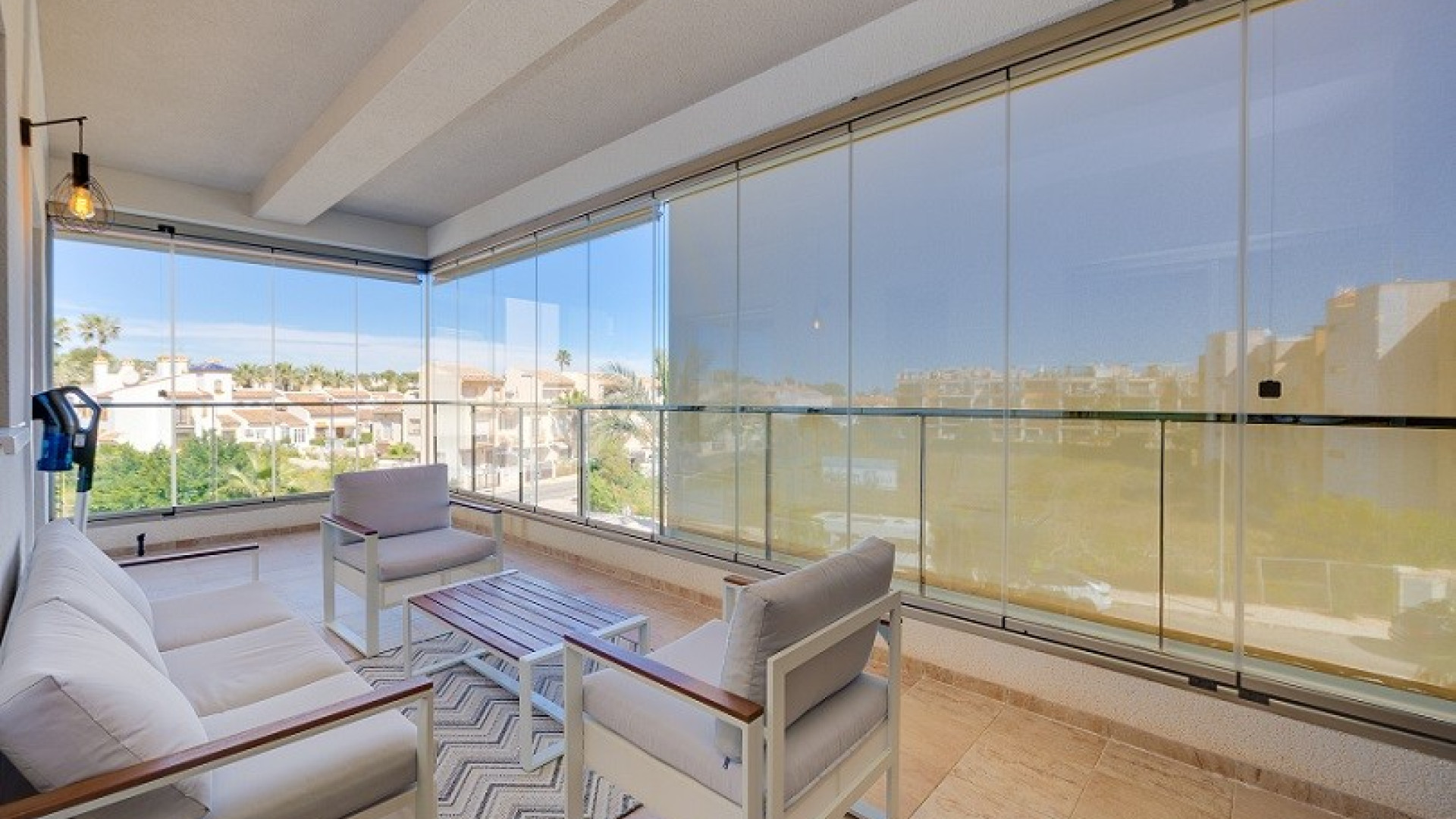 Resale - Apartment - Orihuela Costa - Villamartin