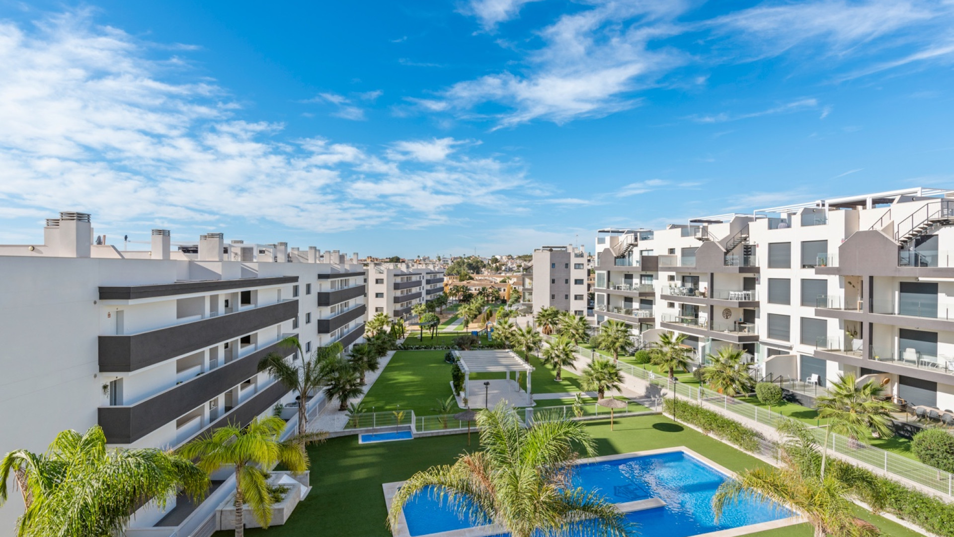 Resale - Apartment - Orihuela Costa - Villamartin