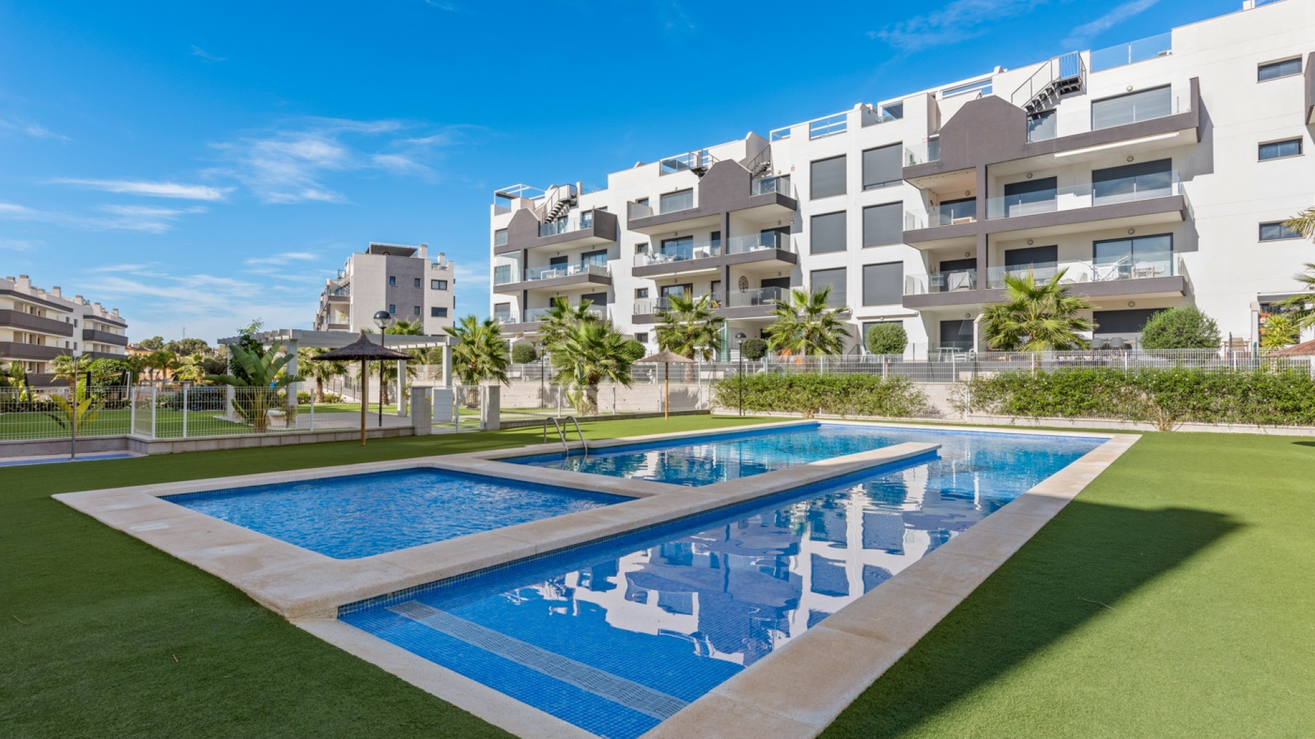 Resale - Apartment - Orihuela Costa - Villamartin
