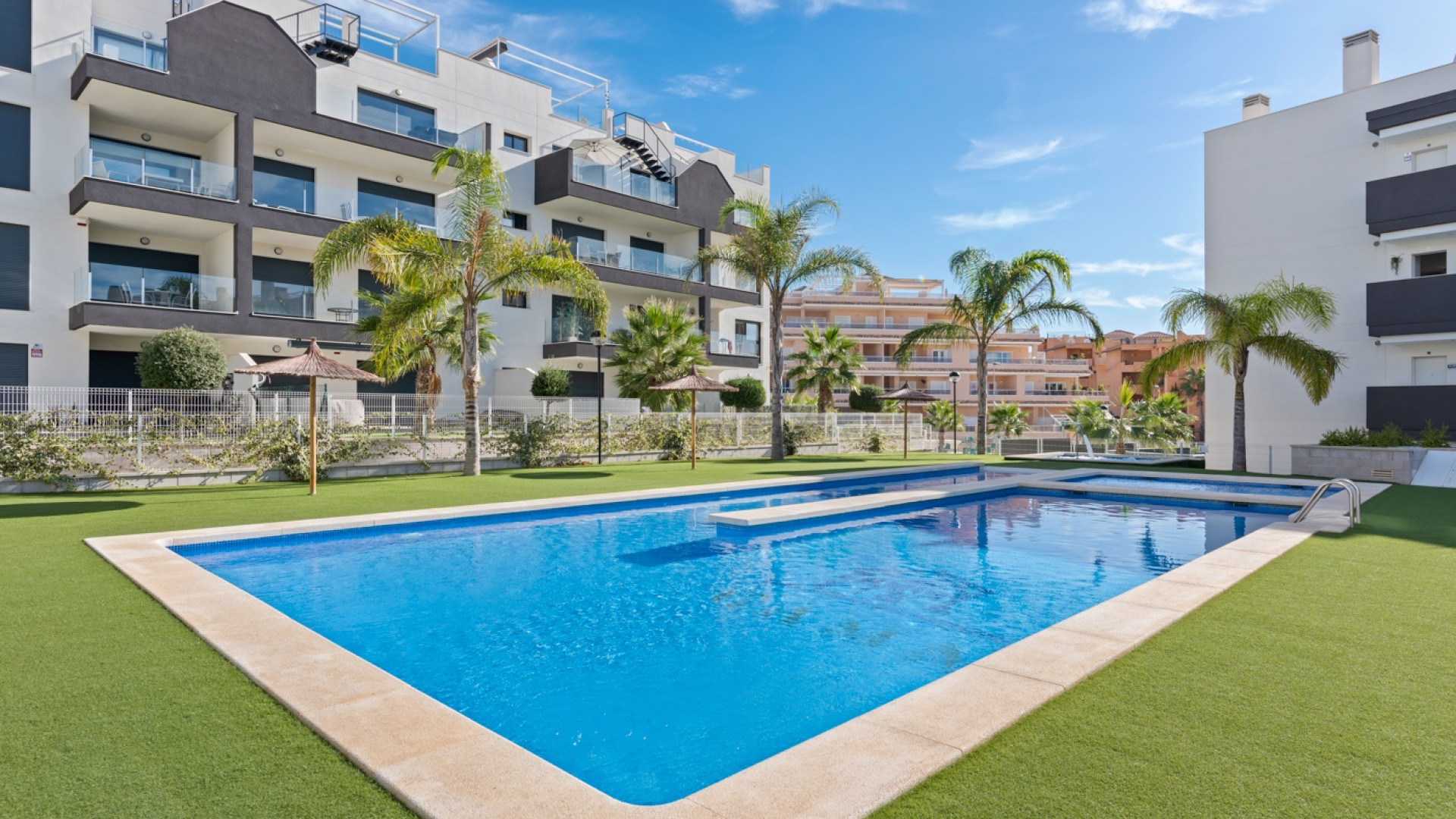 Resale - Apartment - Orihuela Costa - Villamartin