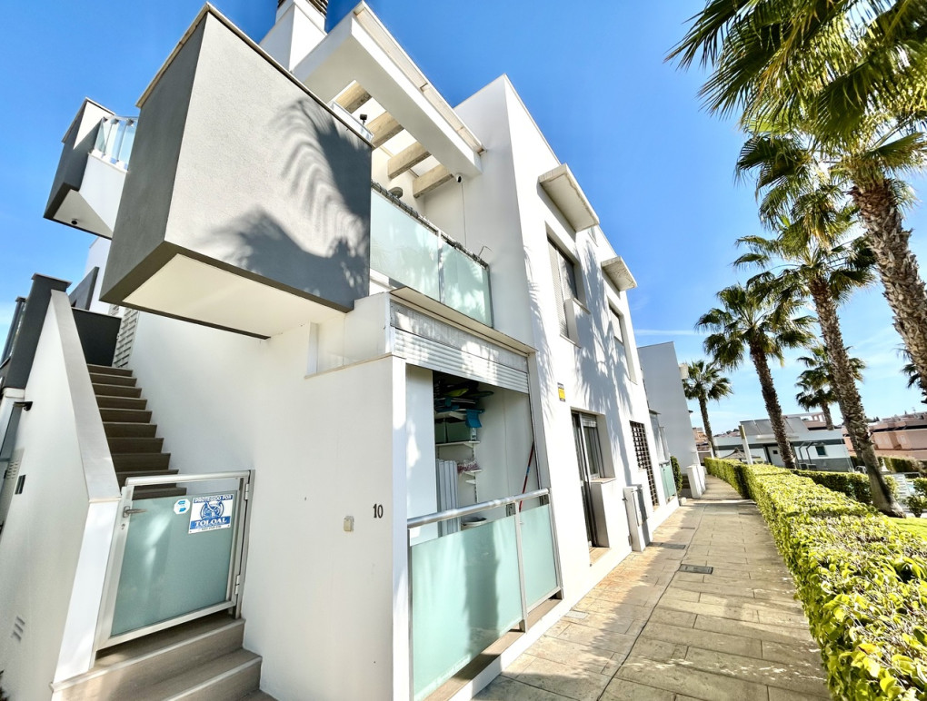 Resale - Apartment - Punta Prima