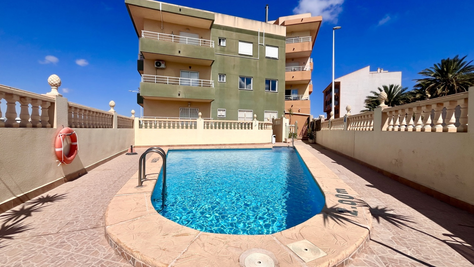 Resale - Apartment - San Miguel de Salinas
