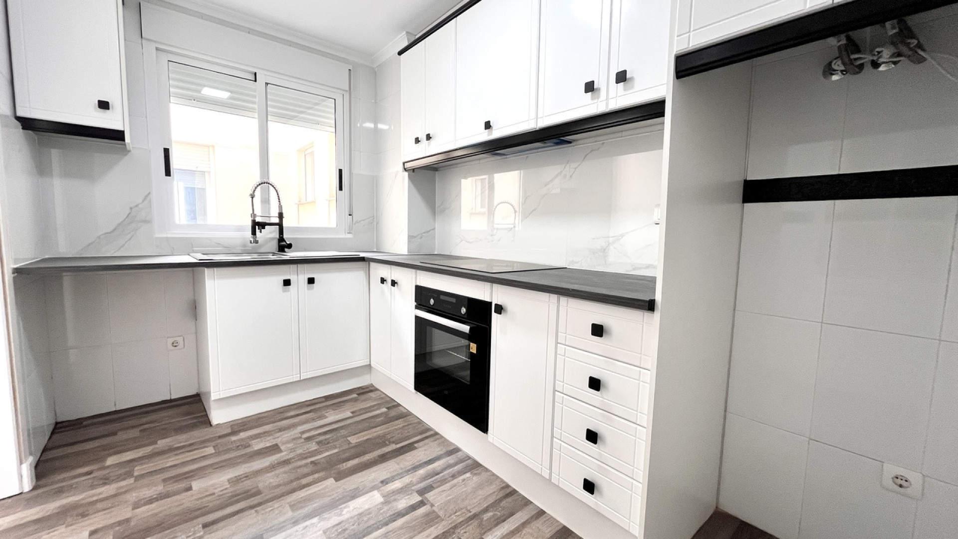 Resale - Apartment - San Miguel de Salinas