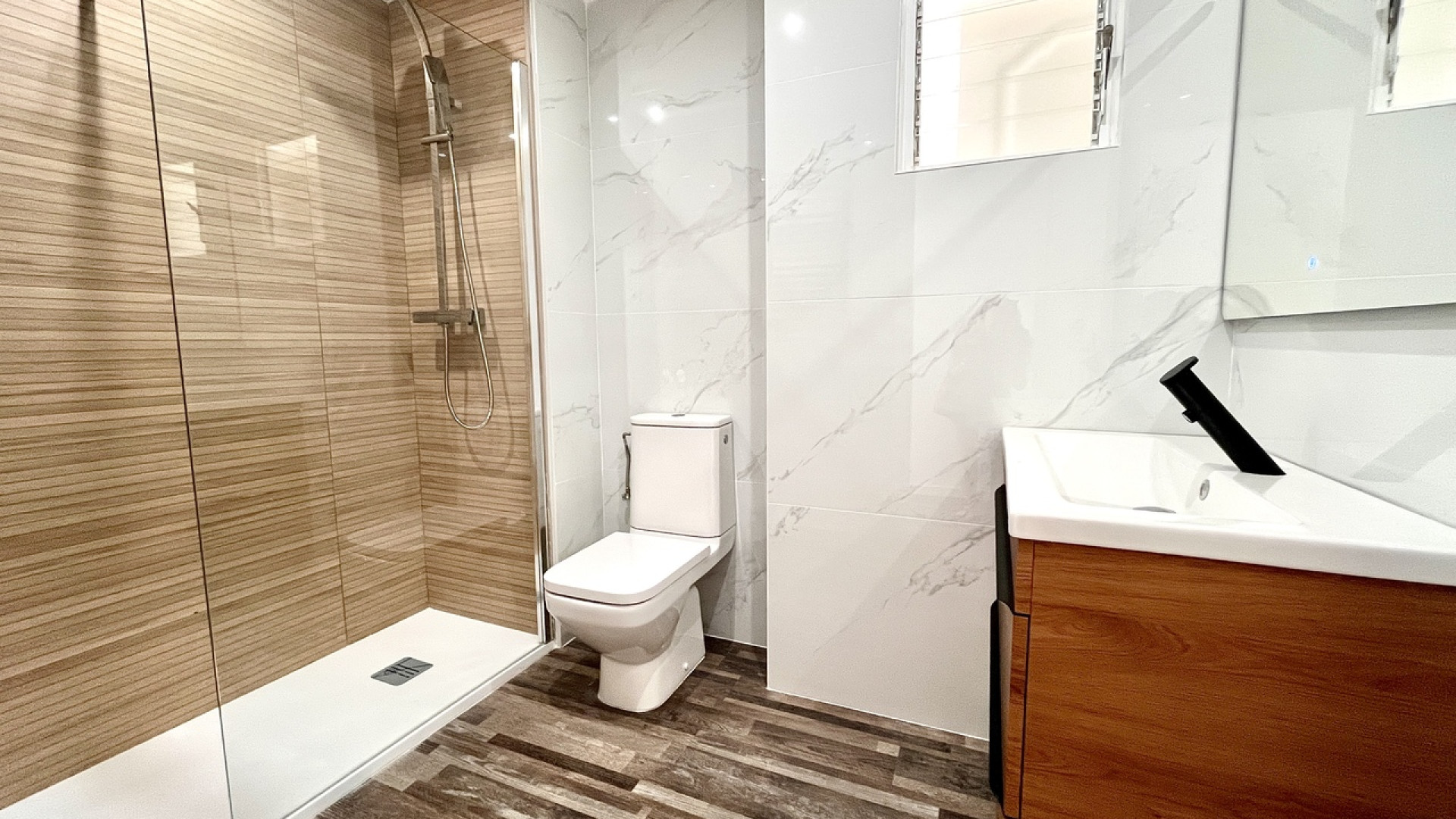 Resale - Apartment - San Miguel de Salinas